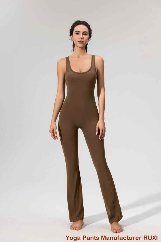 बिना बाहुलाको योग माथि RUXI ne689