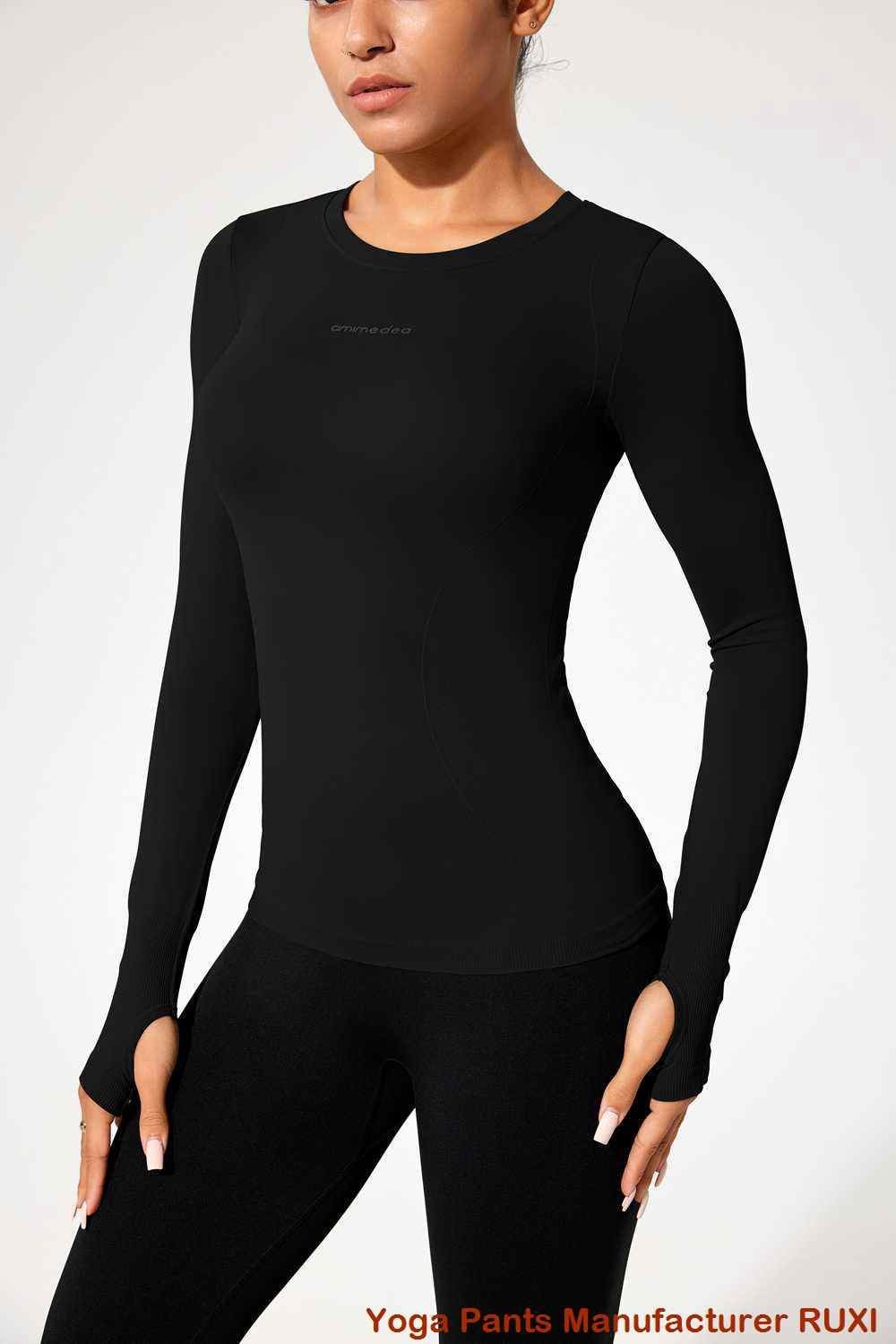 सेतो चलिरहेको बनियान महिलाहरु